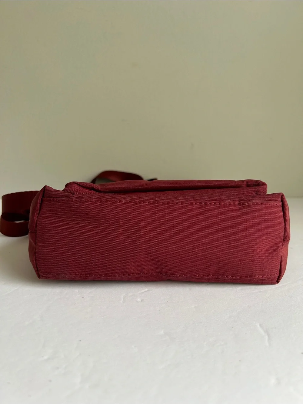 Baggallini Crossbody Bag in Maroon Red